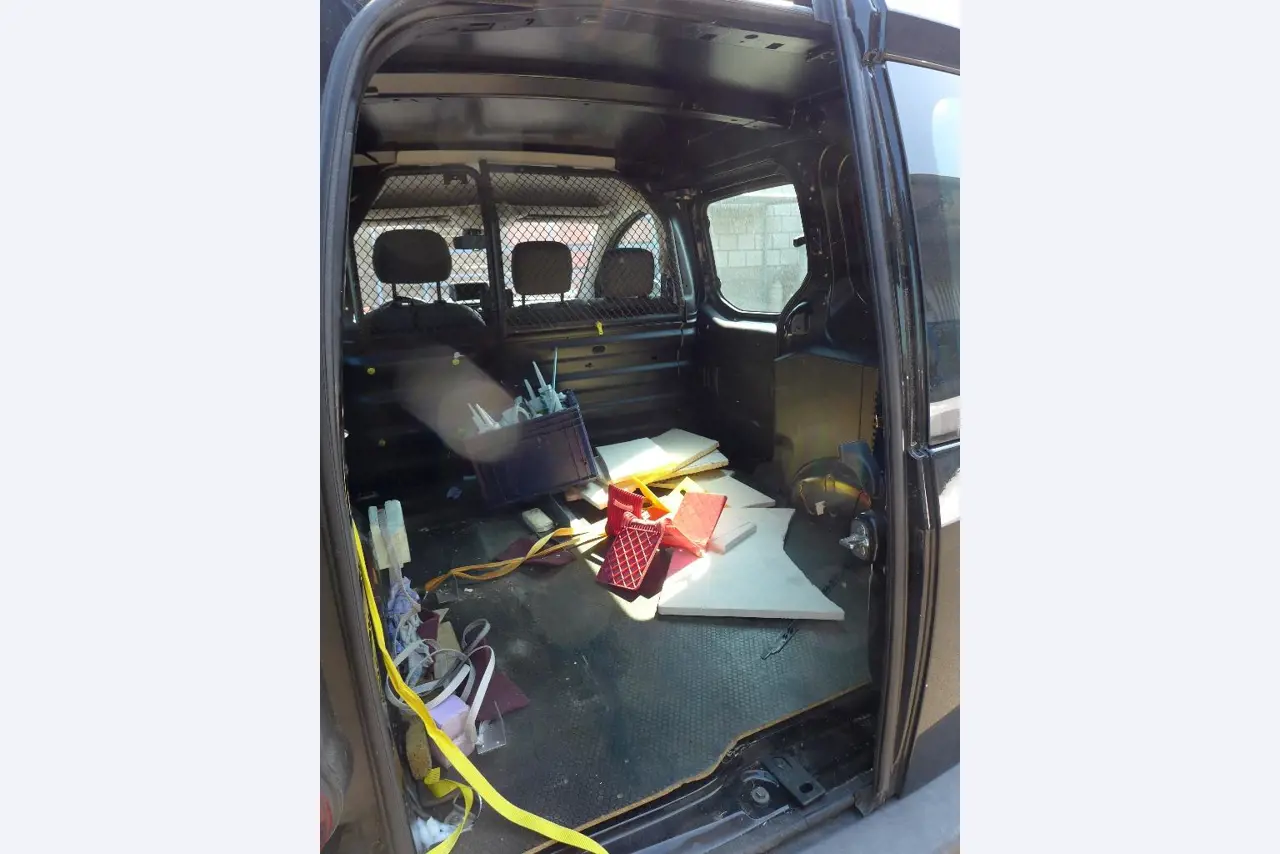 Equipamento operacional e comercial no domínio da construção em aço e metal, tecnologia de soldadura<br>-17