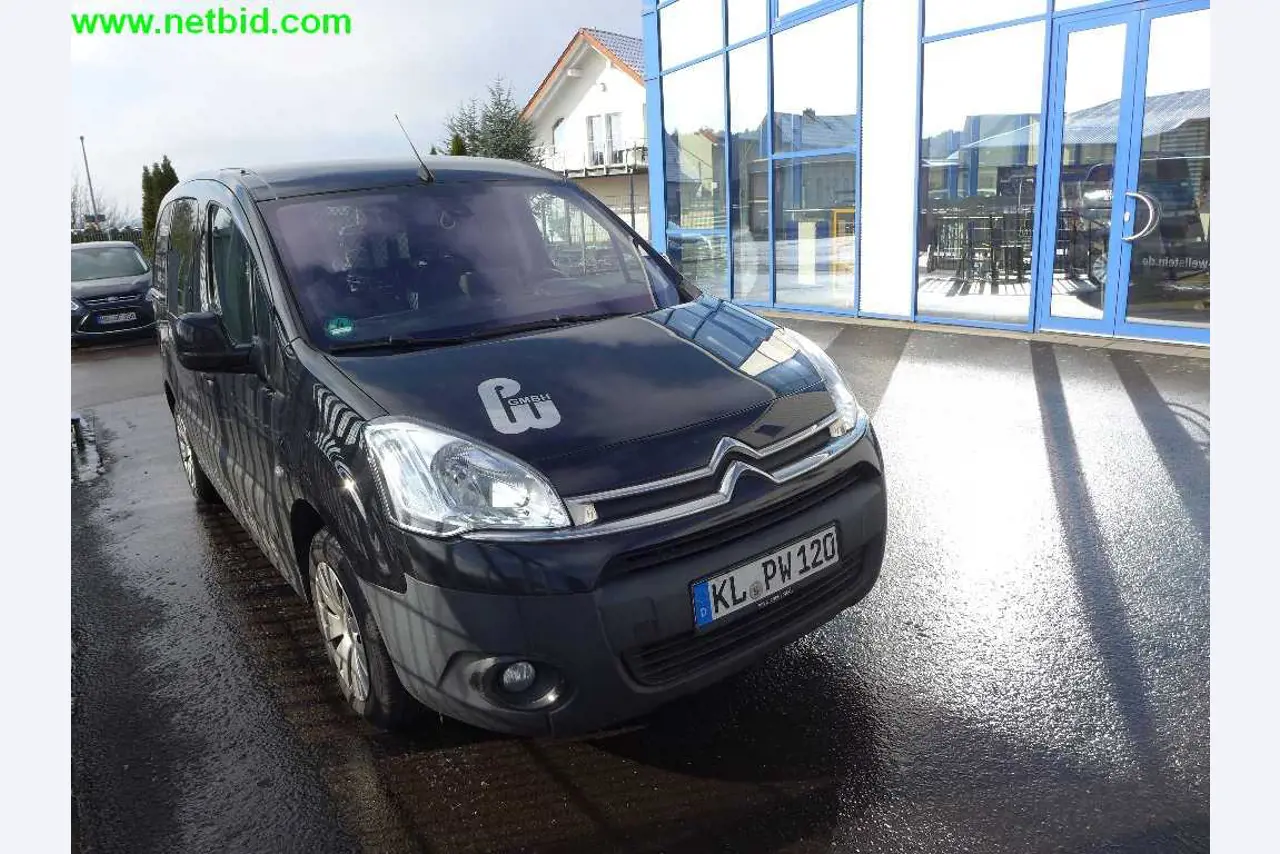 Equipamento operacional e comercial no domínio da construção em aço e metal, tecnologia de soldadura<br>-2