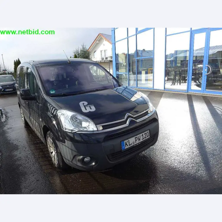 Equipamento operacional e comercial no domínio da construção em aço e metal, tecnologia de soldadura<br>-2