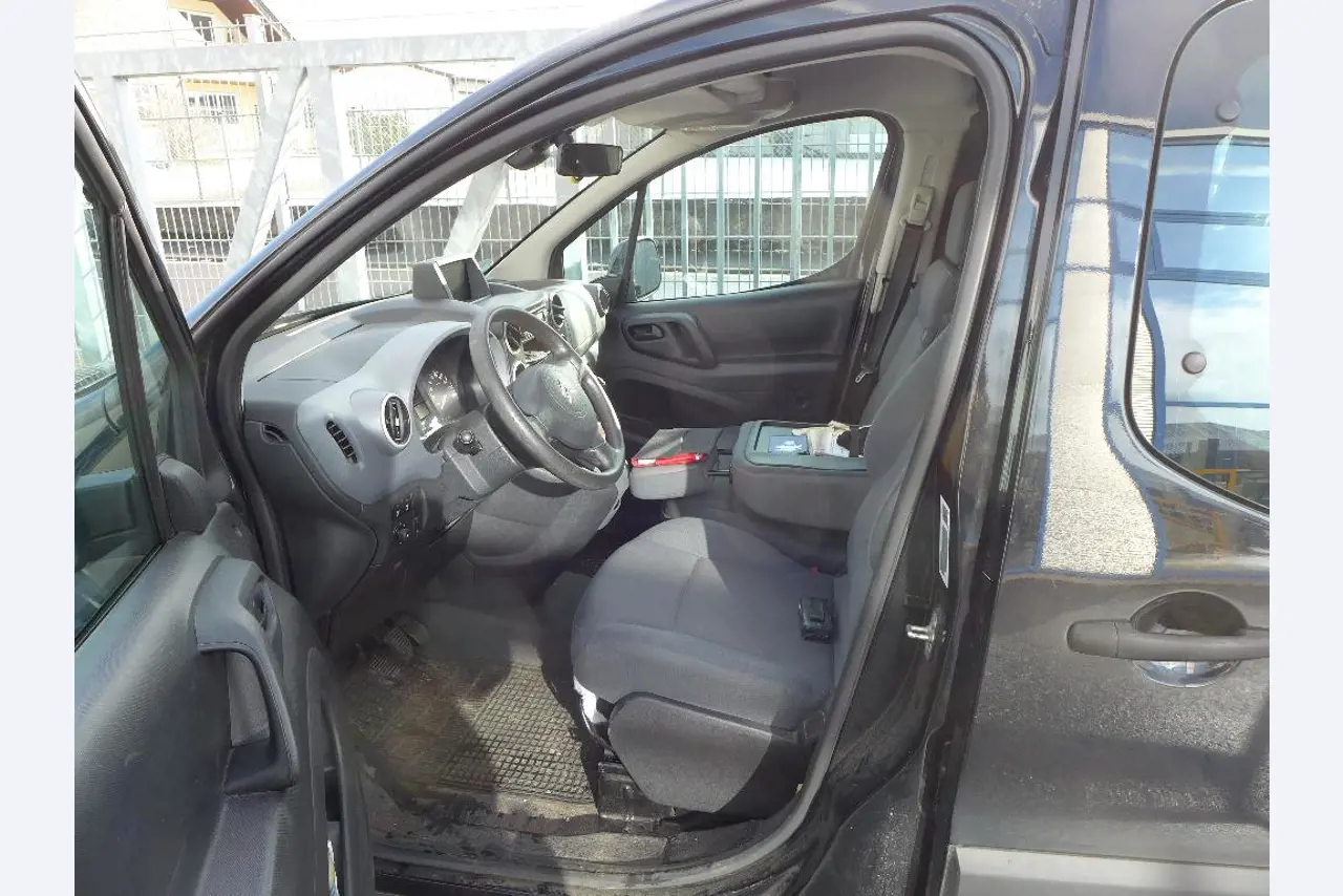 Equipamento operacional e comercial no domínio da construção em aço e metal, tecnologia de soldadura<br>-7