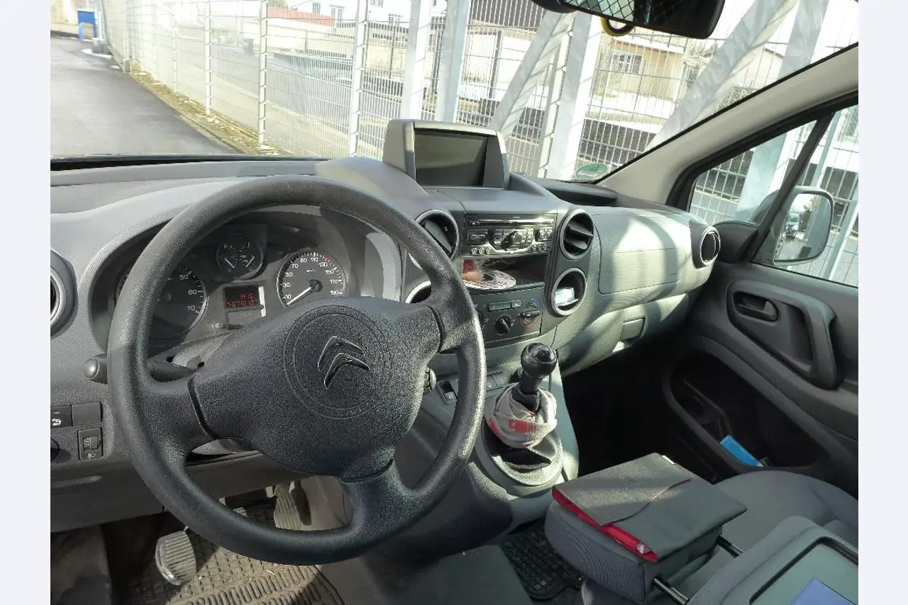 Equipamento operacional e comercial no domínio da construção em aço e metal, tecnologia de soldadura<br>-8