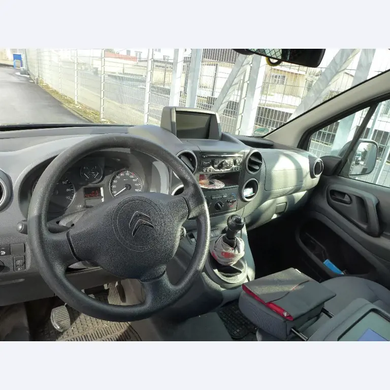 Equipamento operacional e comercial no domínio da construção em aço e metal, tecnologia de soldadura<br>-8