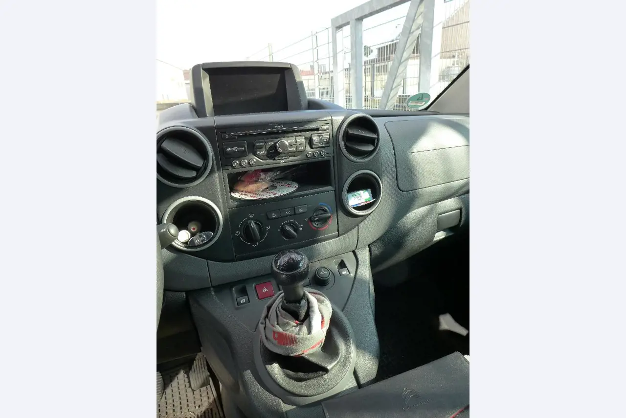 Equipamento operacional e comercial no domínio da construção em aço e metal, tecnologia de soldadura<br>-9