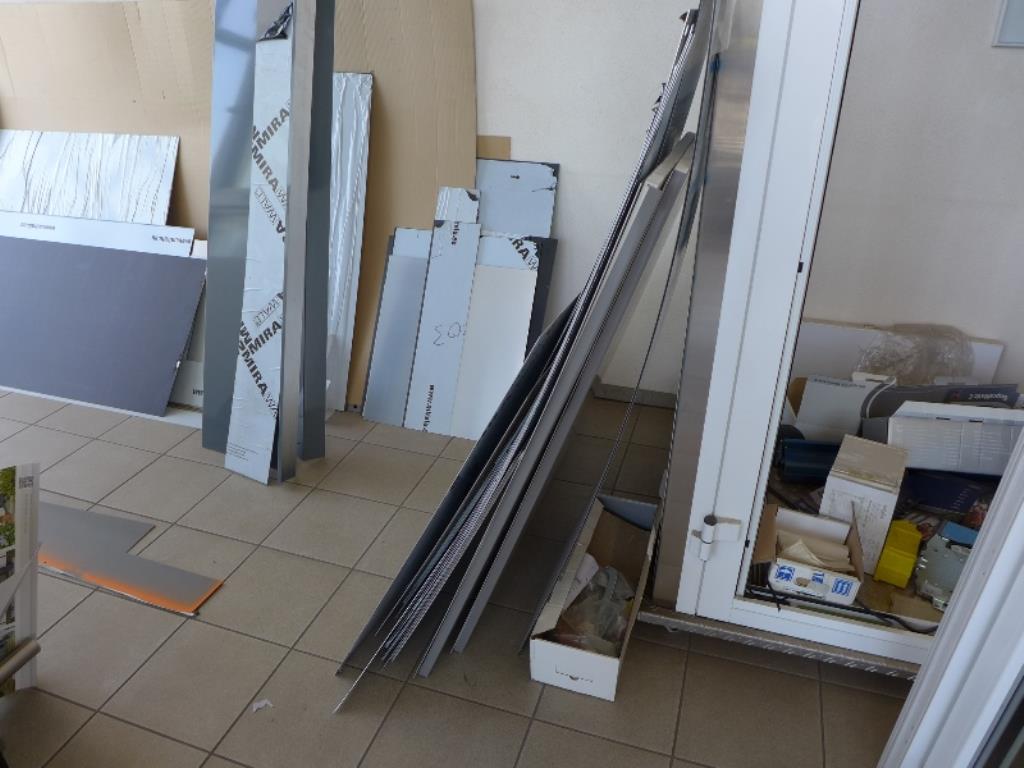 Equipamento operacional e comercial no domínio da construção em aço e metal, tecnologia de soldadura<br>-18