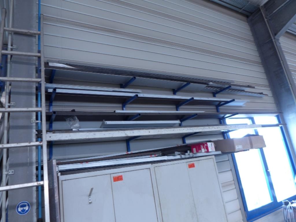 Equipamento operacional e comercial no domínio da construção em aço e metal, tecnologia de soldadura<br>-20