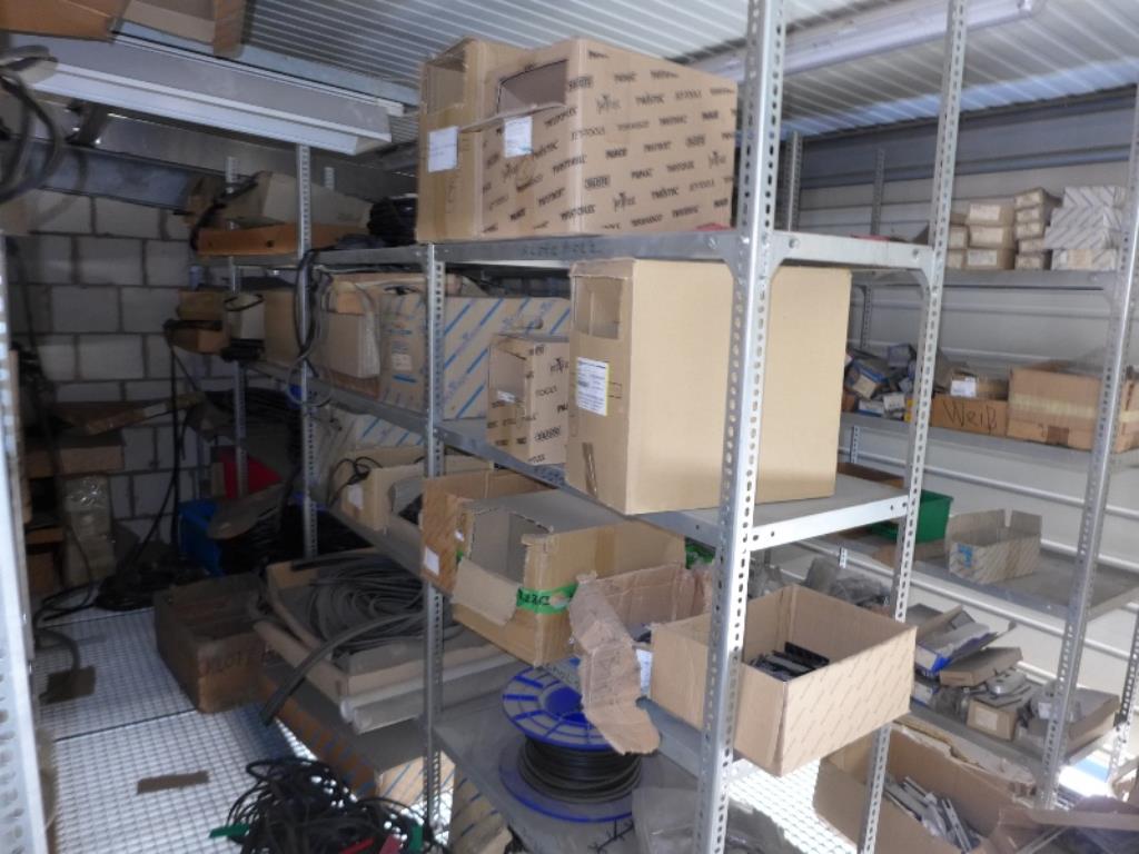 Equipamento operacional e comercial no domínio da construção em aço e metal, tecnologia de soldadura<br>-26