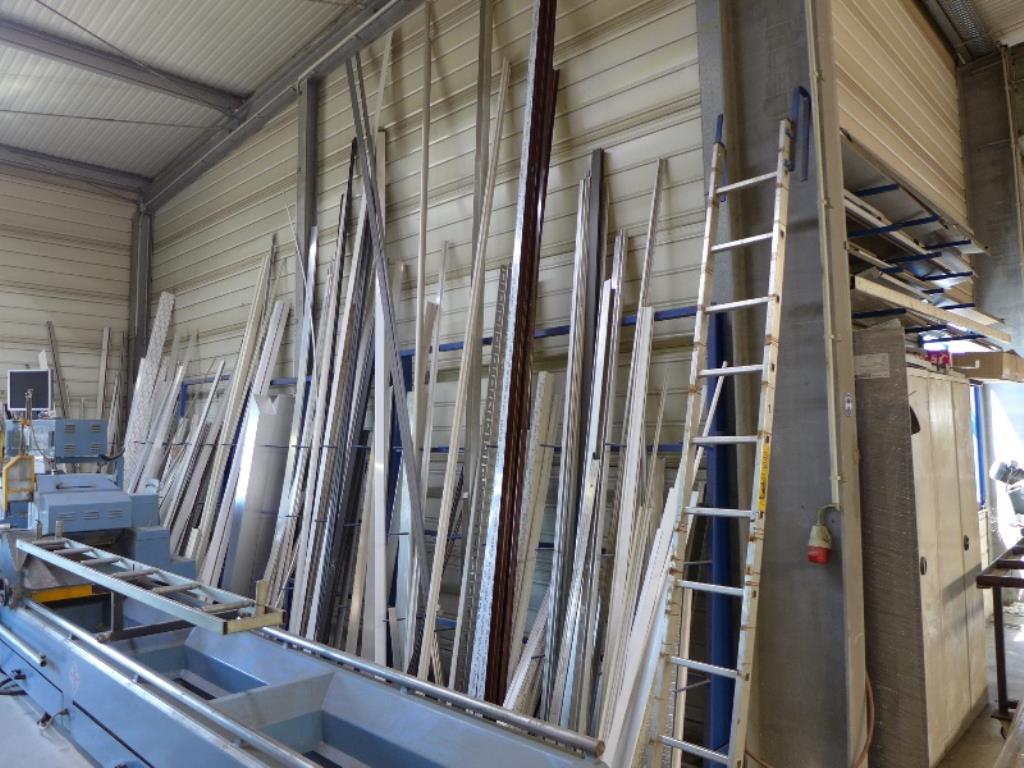 Equipamento operacional e comercial no domínio da construção em aço e metal, tecnologia de soldadura<br>-29