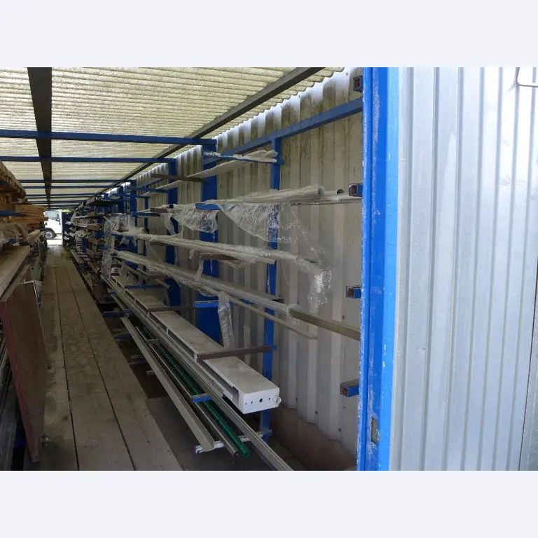 Equipement d'entreprise et de commerce dans le domaine de la construction métallique et de la soudure<br>.-2