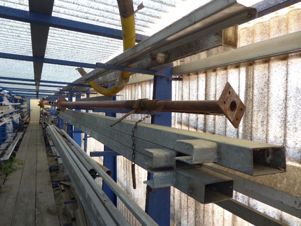 Equipamento operacional e comercial no domínio da construção em aço e metal, tecnologia de soldadura<br>-33