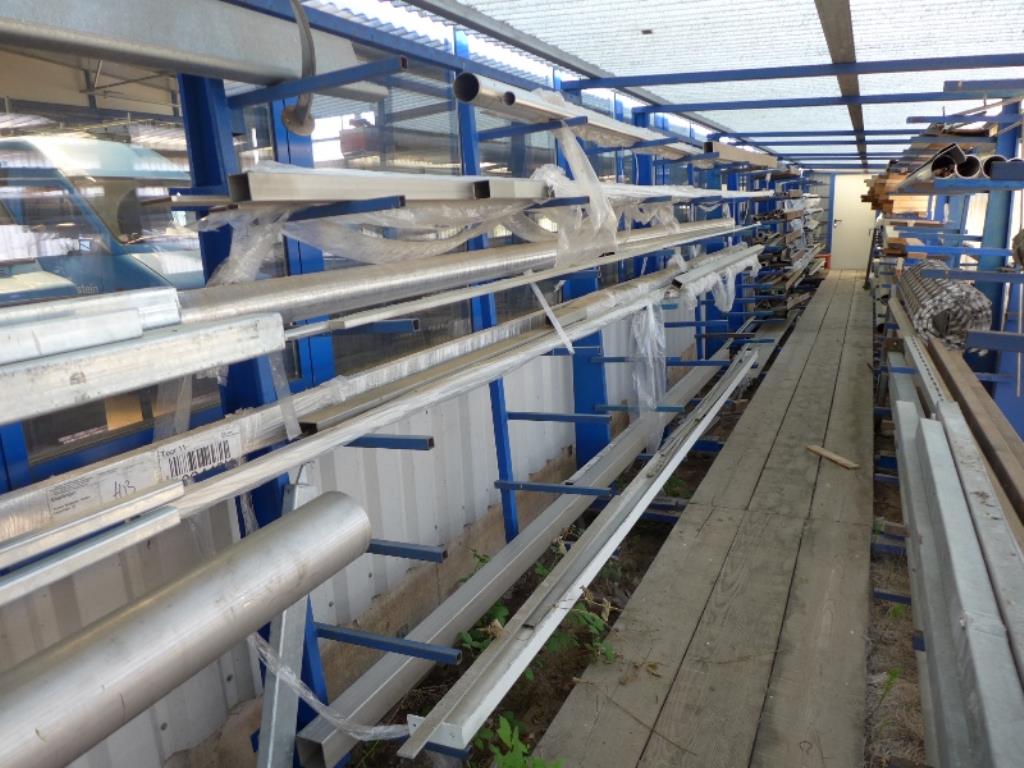 Equipamento operacional e comercial no domínio da construção em aço e metal, tecnologia de soldadura<br>-34