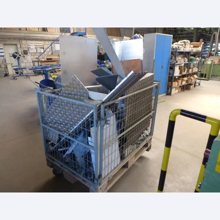 Equipement d'entreprise et de commerce dans le domaine de la construction métallique et de la soudure<br>.-9