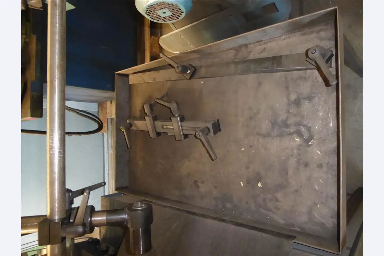 Equipamento operacional e comercial no domínio da construção em aço e metal, tecnologia de soldadura<br>-5