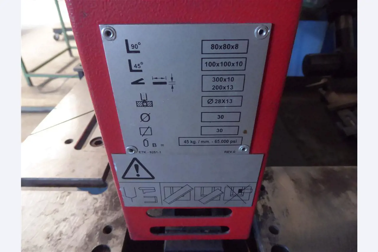 Equipamento operacional e comercial no domínio da construção em aço e metal, tecnologia de soldadura<br>-6