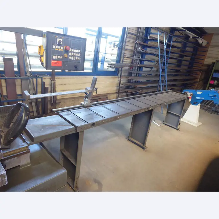 Equipement d'entreprise et de commerce dans le domaine de la construction métallique et de la soudure<br>.-2