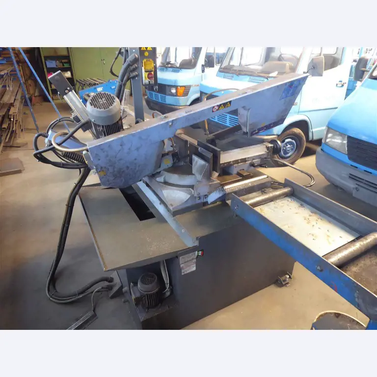 Equipement d'entreprise et de commerce dans le domaine de la construction métallique et de la soudure<br>.-6