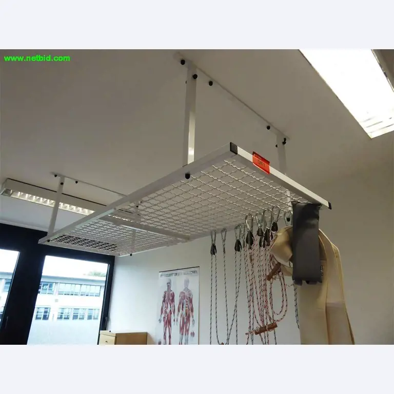 Therapiegeräte sowie die Betriebs- und Geschäftsausstattung<br>
-1