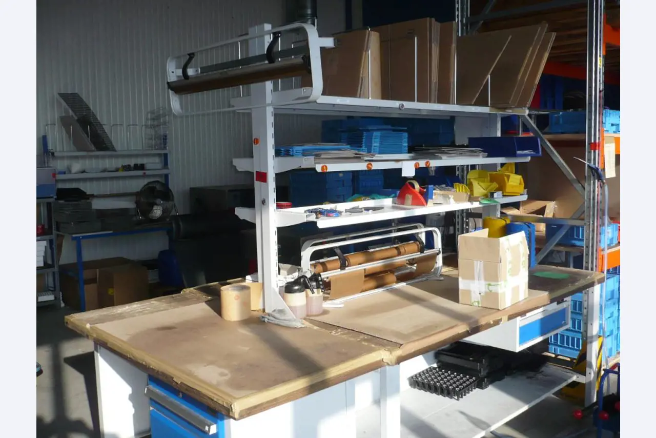 Tornos e fresadoras CNC, rectificadoras CNC, centros de maquinagem CNC-2