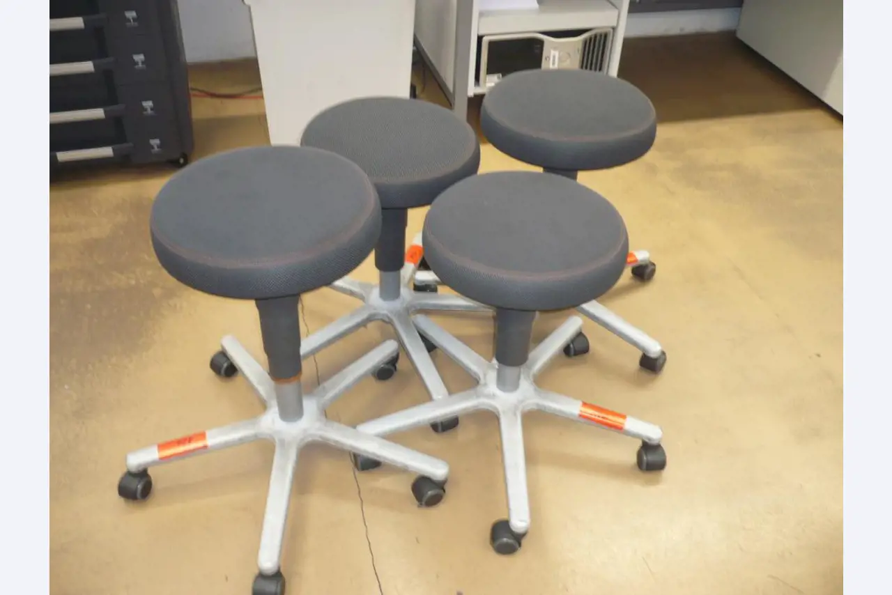 Tornos e fresadoras CNC, rectificadoras CNC, centros de maquinagem CNC-1