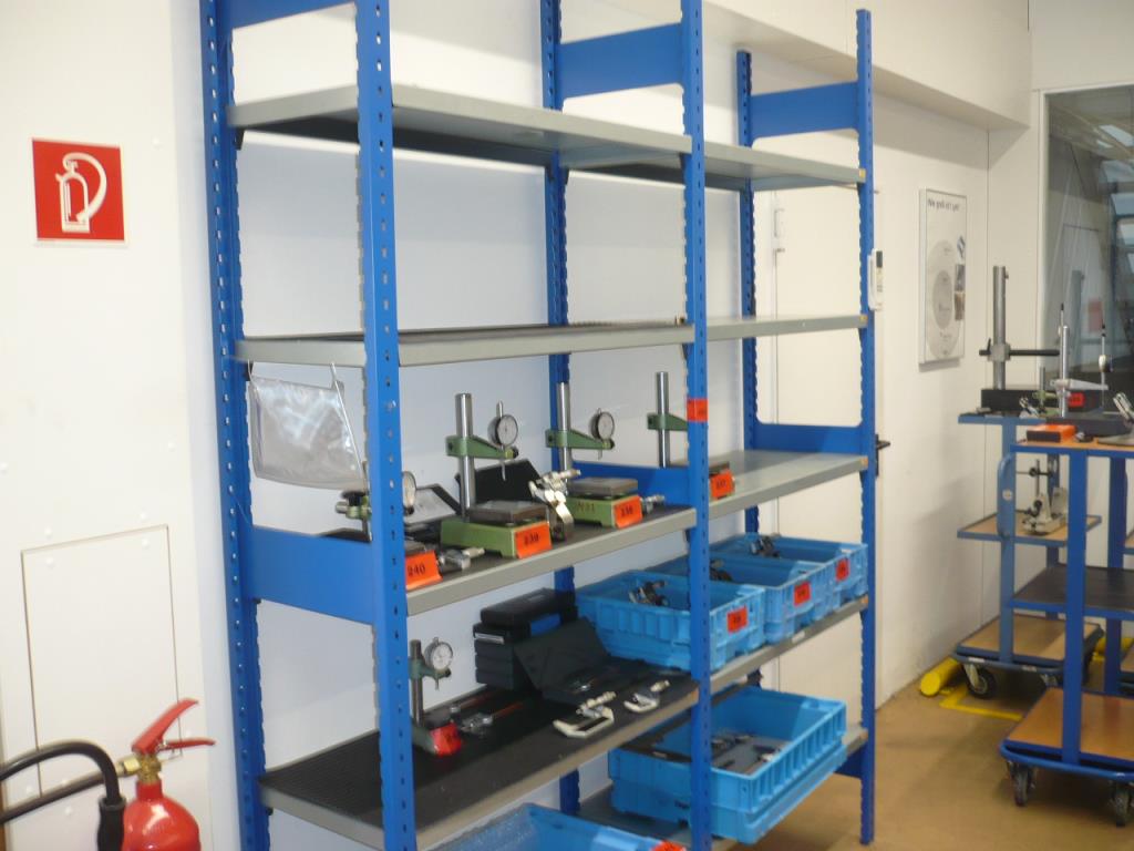 Tornos e fresadoras CNC, rectificadoras CNC, centros de maquinagem CNC-4