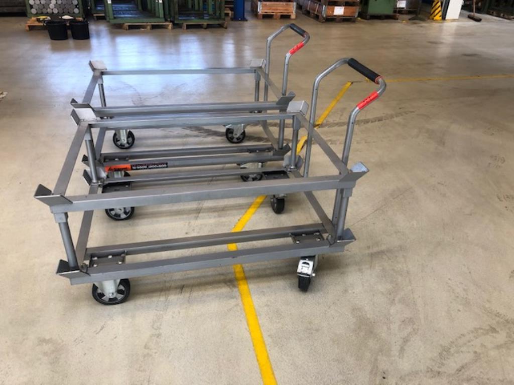 CNC soustruhy a frézky, CNC brusky, CNC obráběcí centra-1