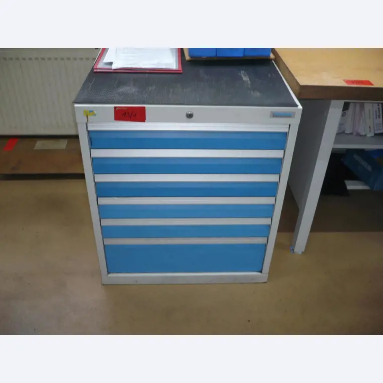 CNC soustruhy a frézky, CNC brusky, CNC obráběcí centra-1