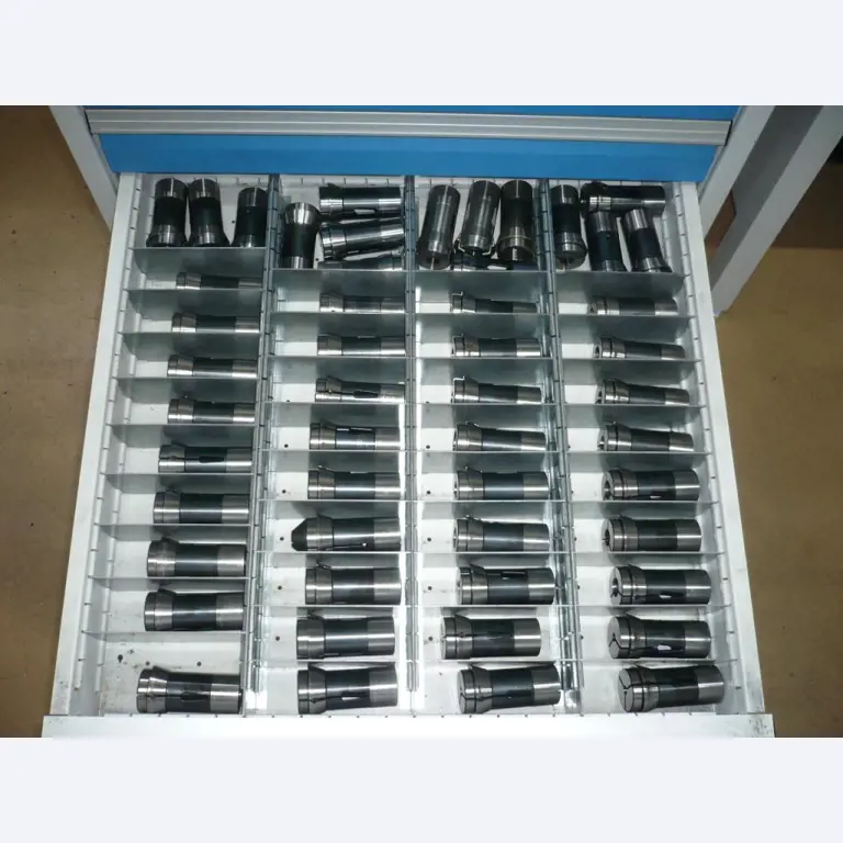 CNC soustruhy a frézky, CNC brusky, CNC obráběcí centra-3