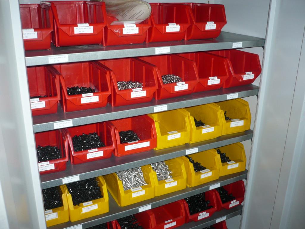 Tornos e fresadoras CNC, rectificadoras CNC, centros de maquinagem CNC-1