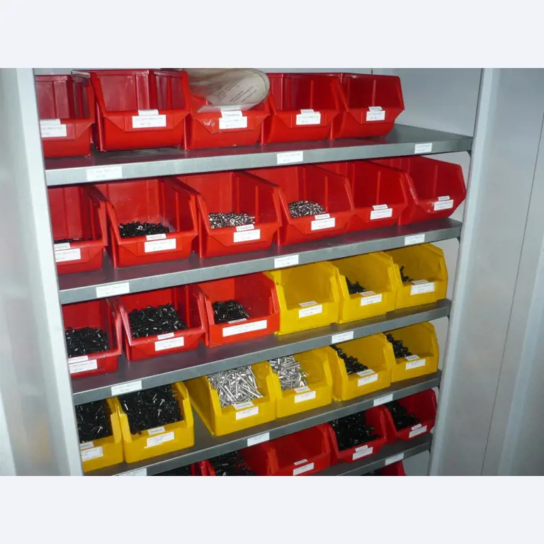 Tornos e fresadoras CNC, rectificadoras CNC, centros de maquinagem CNC-1