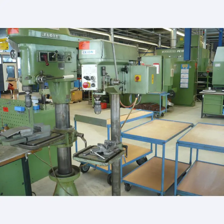 Tornos e fresadoras CNC, rectificadoras CNC, centros de maquinagem CNC-1