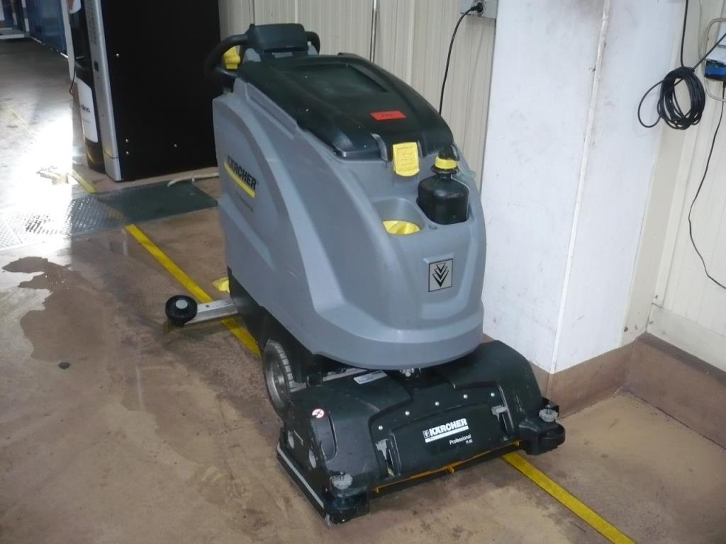 Tornos e fresadoras CNC, rectificadoras CNC, centros de maquinagem CNC-1