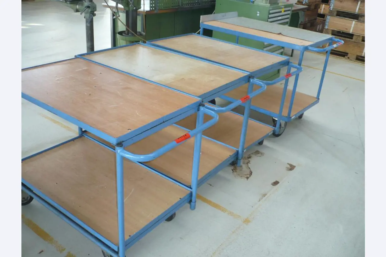 Tornos e fresadoras CNC, rectificadoras CNC, centros de maquinagem CNC-1