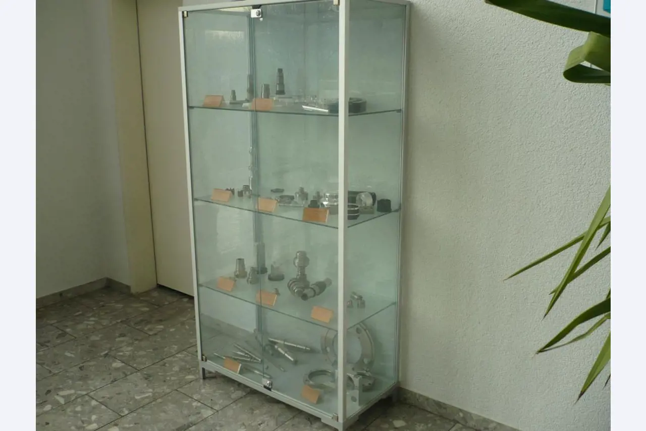 CNC turning and milling machines, CNC grinding machines, CNC machining centers-2