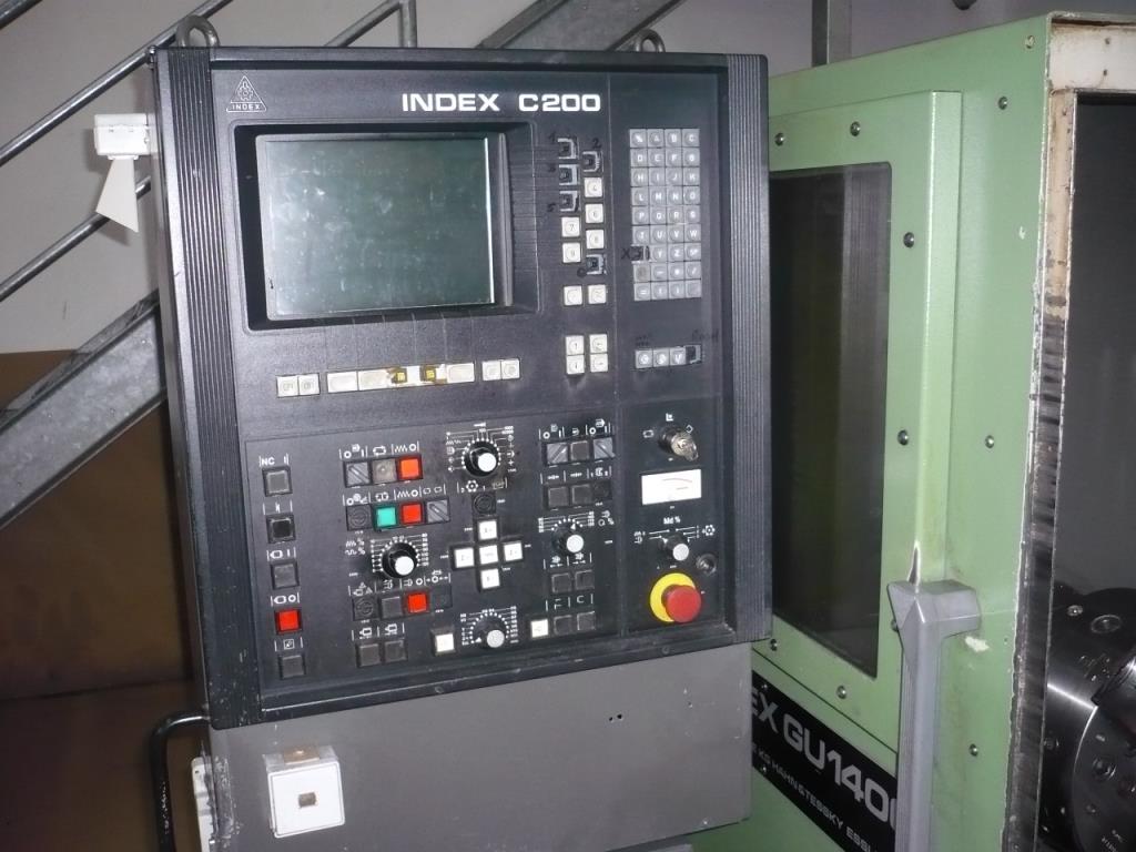CNC soustruhy a frézky, CNC brusky, CNC obráběcí centra-3