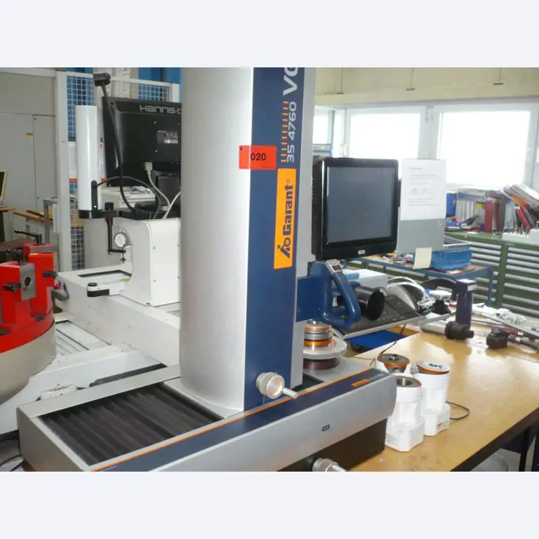 Tornos e fresadoras CNC, rectificadoras CNC, centros de maquinagem CNC-1