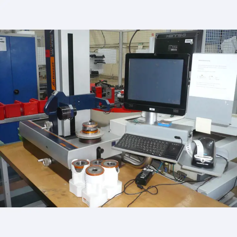 Tornos e fresadoras CNC, rectificadoras CNC, centros de maquinagem CNC-2