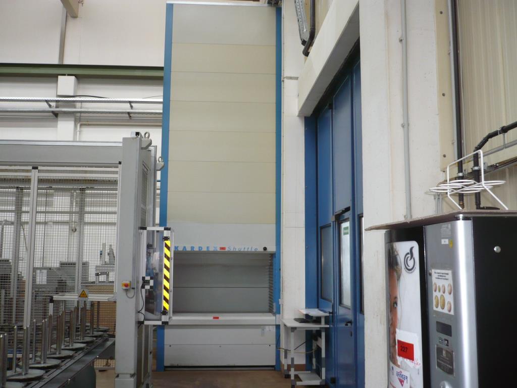 Tornos e fresadoras CNC, rectificadoras CNC, centros de maquinagem CNC-1