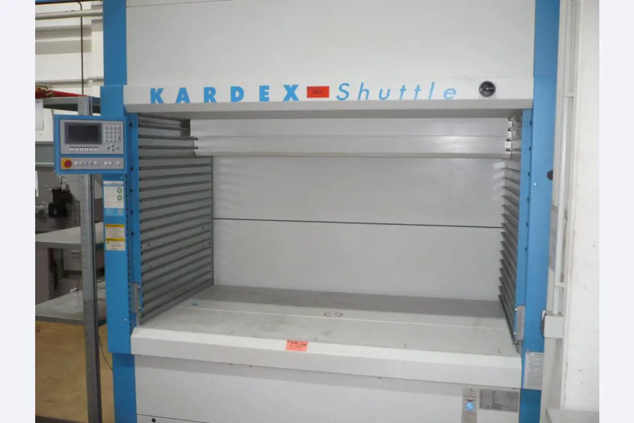 Tornos y fresadoras CNC, rectificadoras CNC, centros de mecanizado CNC-2