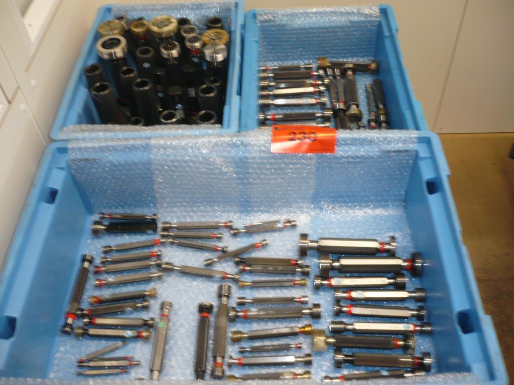 Tornos e fresadoras CNC, rectificadoras CNC, centros de maquinagem CNC-1