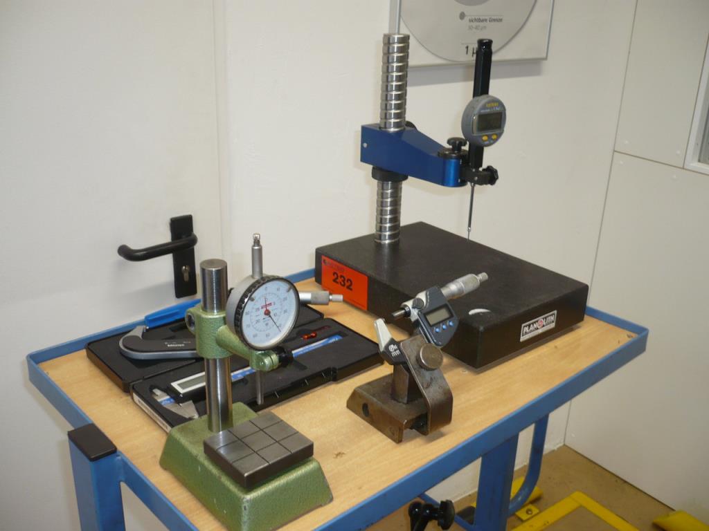 Tornos e fresadoras CNC, rectificadoras CNC, centros de maquinagem CNC-1