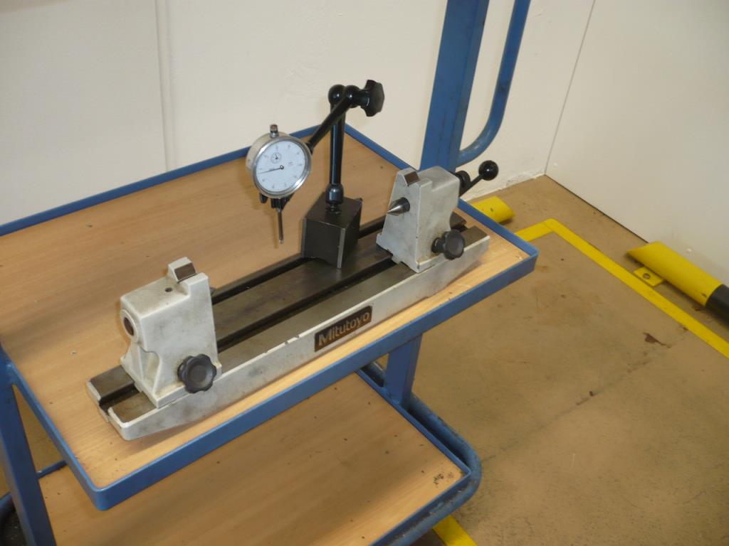 Tornos e fresadoras CNC, rectificadoras CNC, centros de maquinagem CNC-2