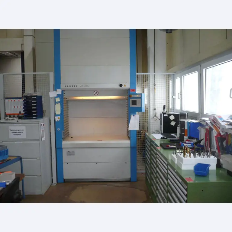 CNC-Dreh-und Fräsmaschinen, CNC-Schleifmaschinen, CNC-Bearbeitungszentren-1