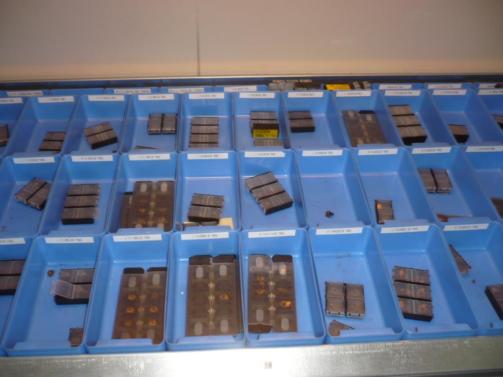 CNC-Dreh-und Fräsmaschinen, CNC-Schleifmaschinen, CNC-Bearbeitungszentren-3