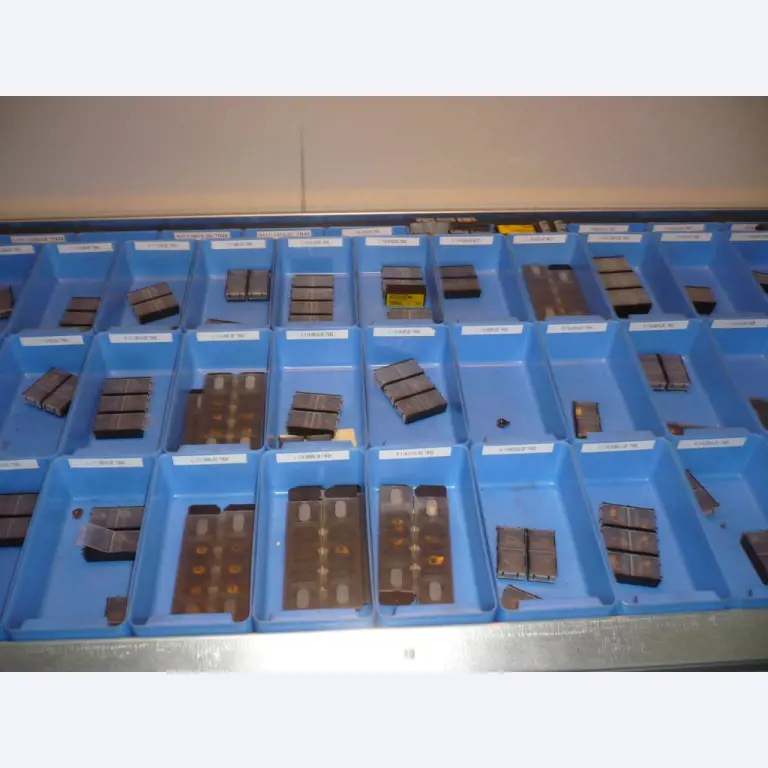 CNC-Dreh-und Fräsmaschinen, CNC-Schleifmaschinen, CNC-Bearbeitungszentren-3