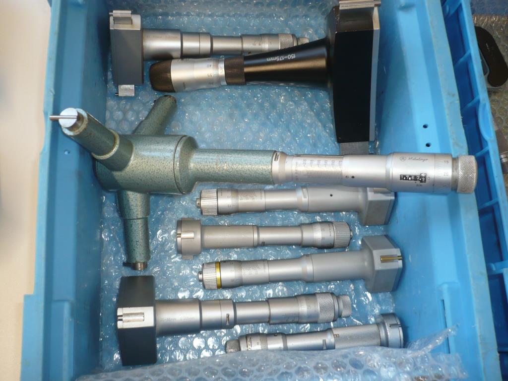 Tornos e fresadoras CNC, rectificadoras CNC, centros de maquinagem CNC-1
