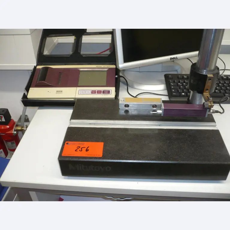 Tornos e fresadoras CNC, rectificadoras CNC, centros de maquinagem CNC-1