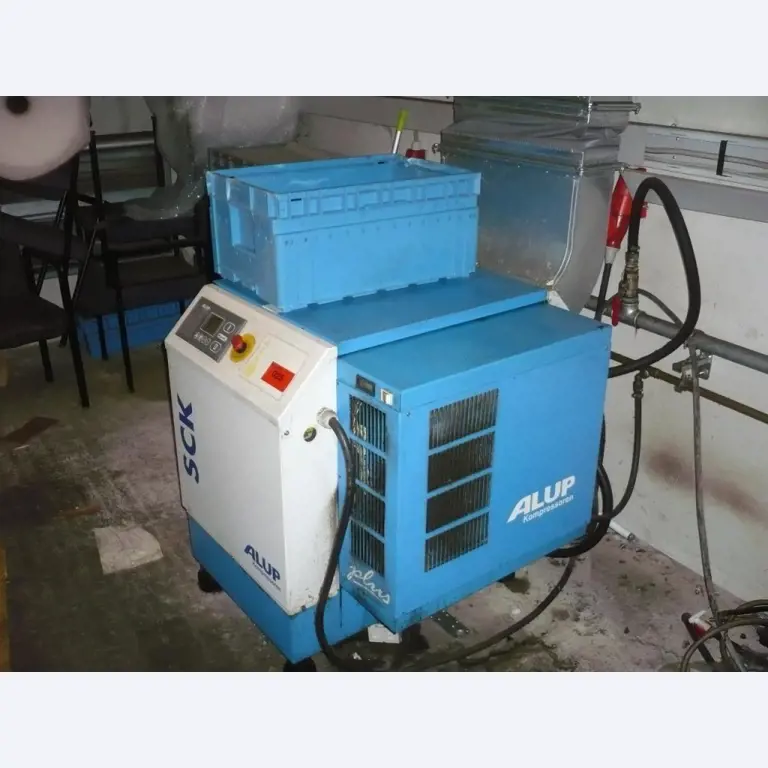 CNC soustruhy a frézky, CNC brusky, CNC obráběcí centra-1