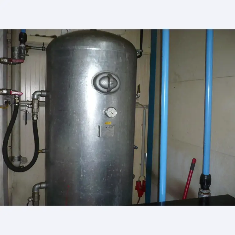 CNC soustruhy a frézky, CNC brusky, CNC obráběcí centra-3