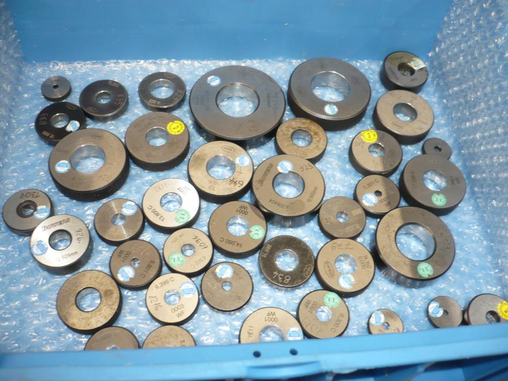 Tornos e fresadoras CNC, rectificadoras CNC, centros de maquinagem CNC-2