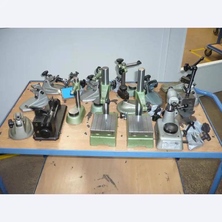 Tornos e fresadoras CNC, rectificadoras CNC, centros de maquinagem CNC-2