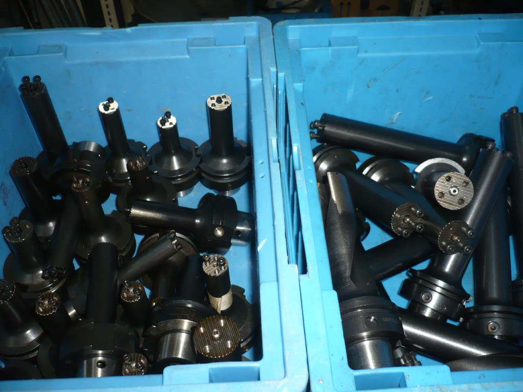 Tornos e fresadoras CNC, rectificadoras CNC, centros de maquinagem CNC-1